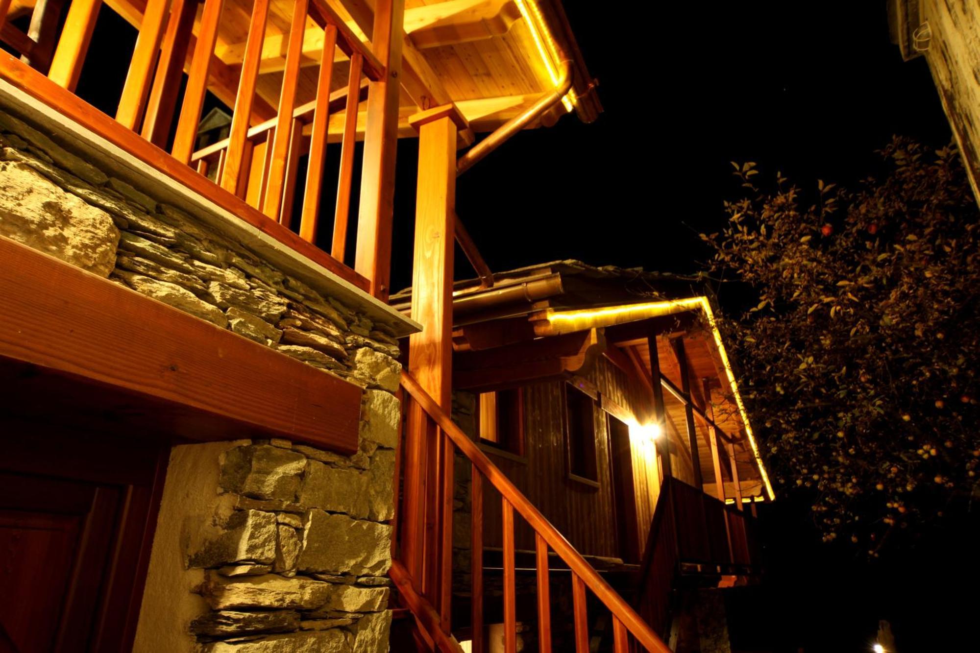 Eco Chalet Maison Dominique Challand-Saint-Anselme Luaran gambar